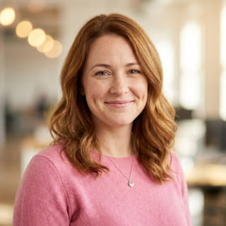 Profile photo of Emily Watson, identified as Head of Customer Support at Steady Gainidence